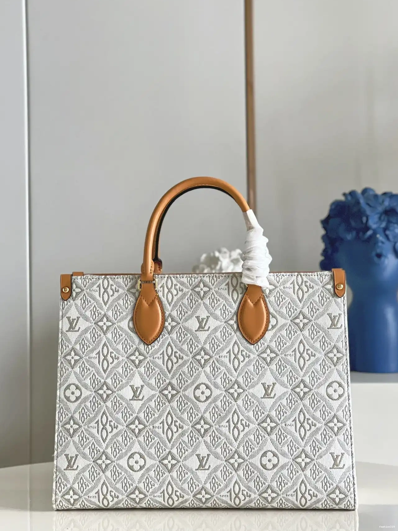 LOUIS ONTHEGO MM VUITTON 0327